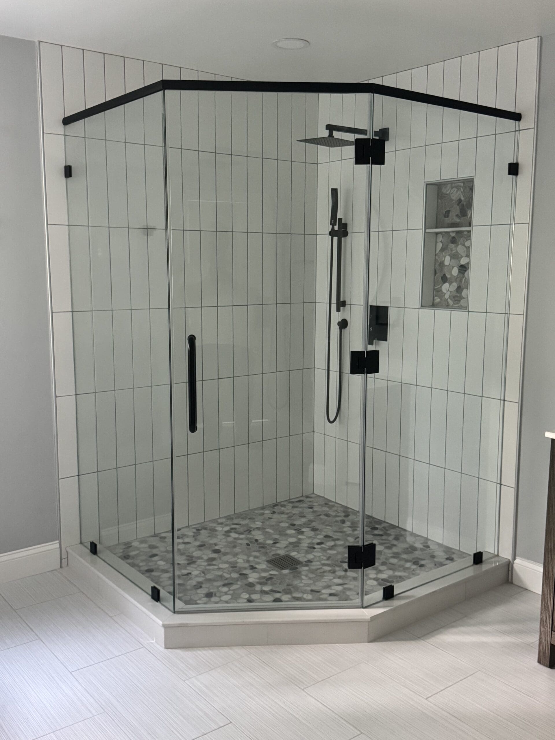 Neo Angle Shower Door